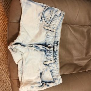 Denim low rise short shorts